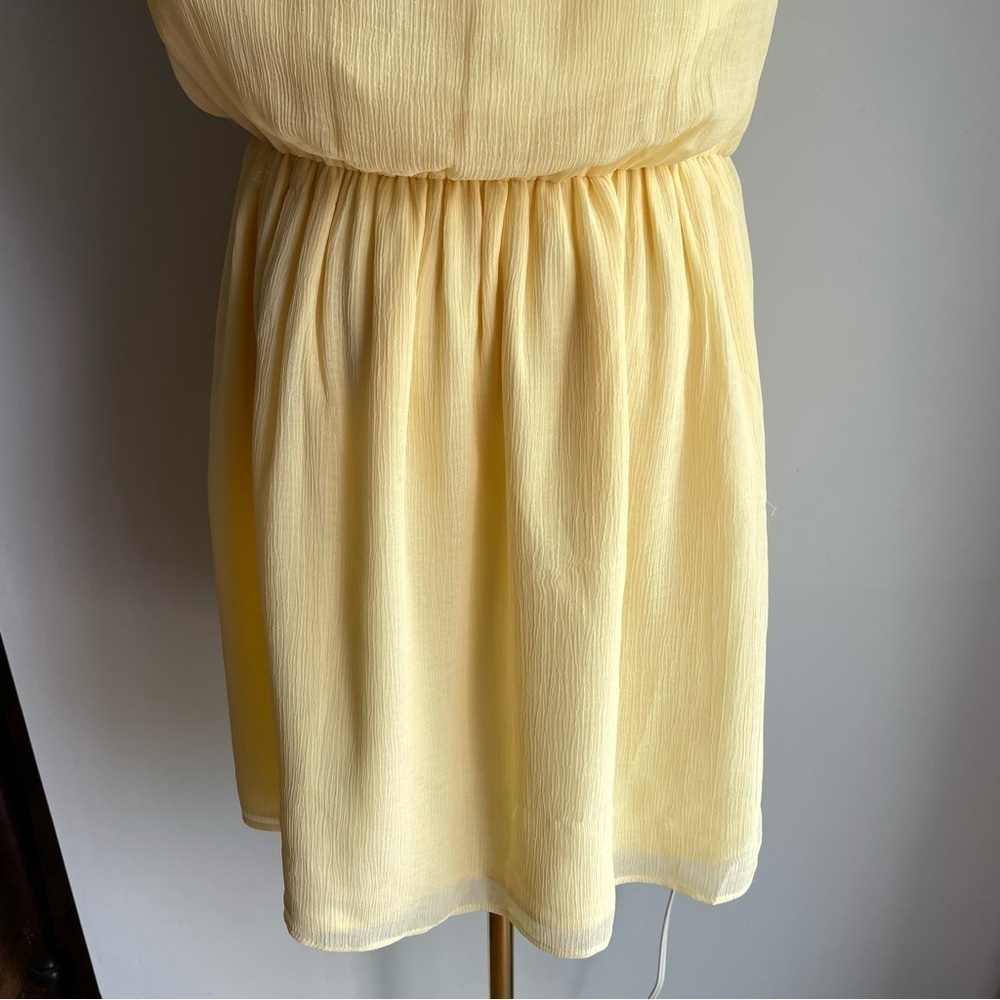 Lemon Yellow Chiffon Dress Sz M High Neck Knee Length Sleeveless Summer Casual - Picture 10 of 11